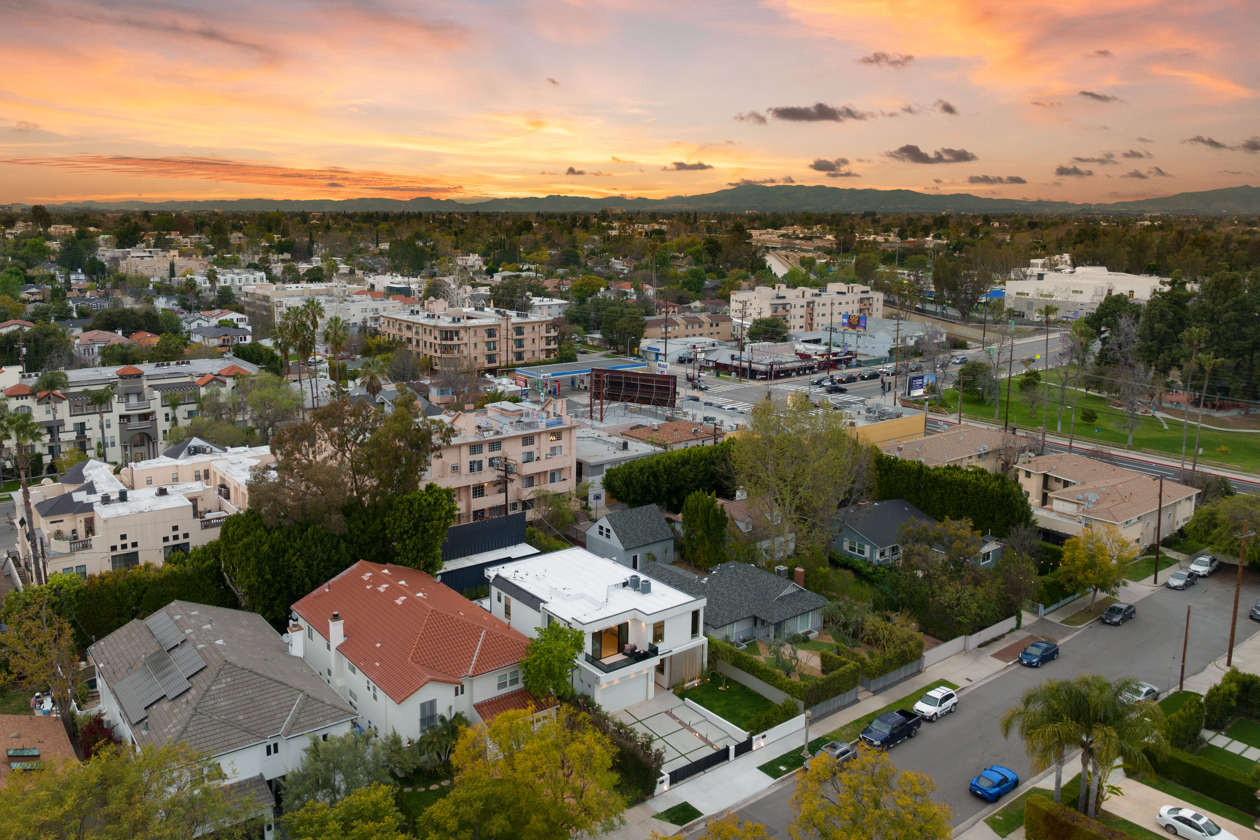 Discover Downtown Brighton: Your Gateway to Vibrant Living