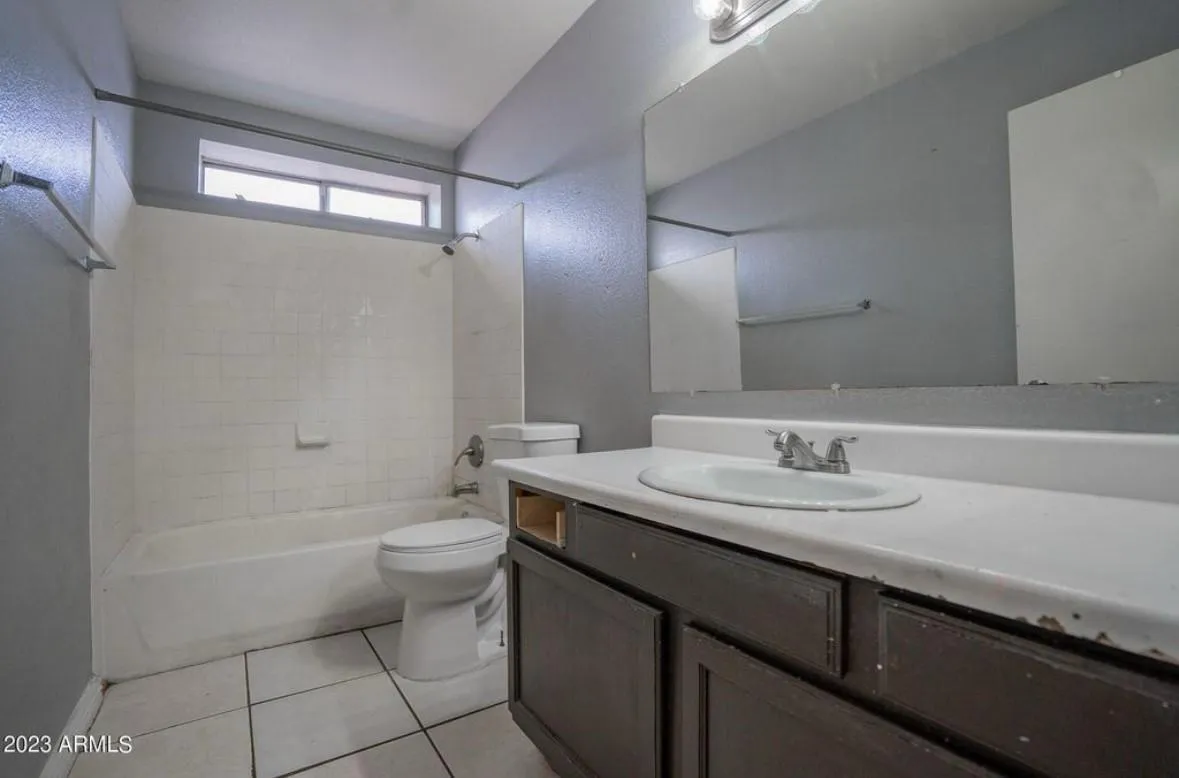 New fix and flip or great rental in Phoenix 3840 N 43rd Ave APT 70