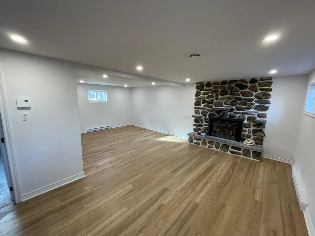 Cuisine rénovée moderne par Anderson Construction Inc