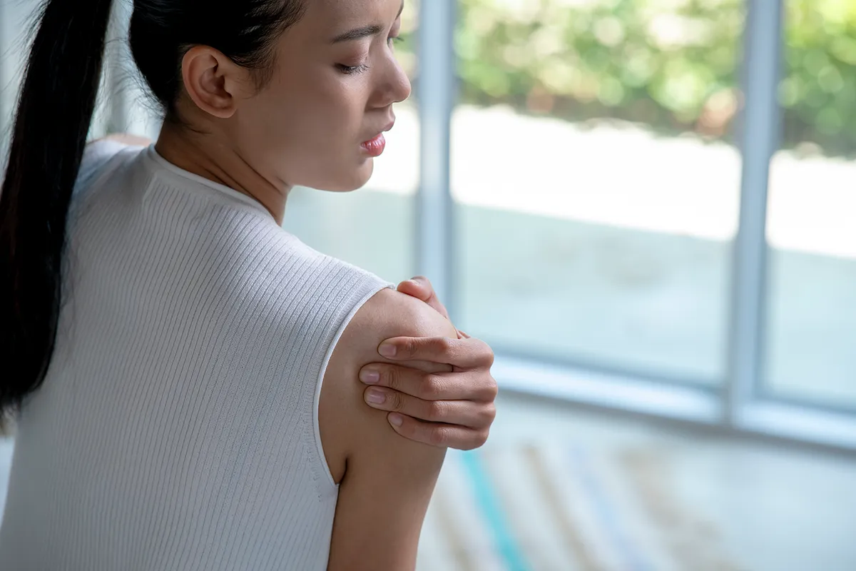 Weak Shoulder
