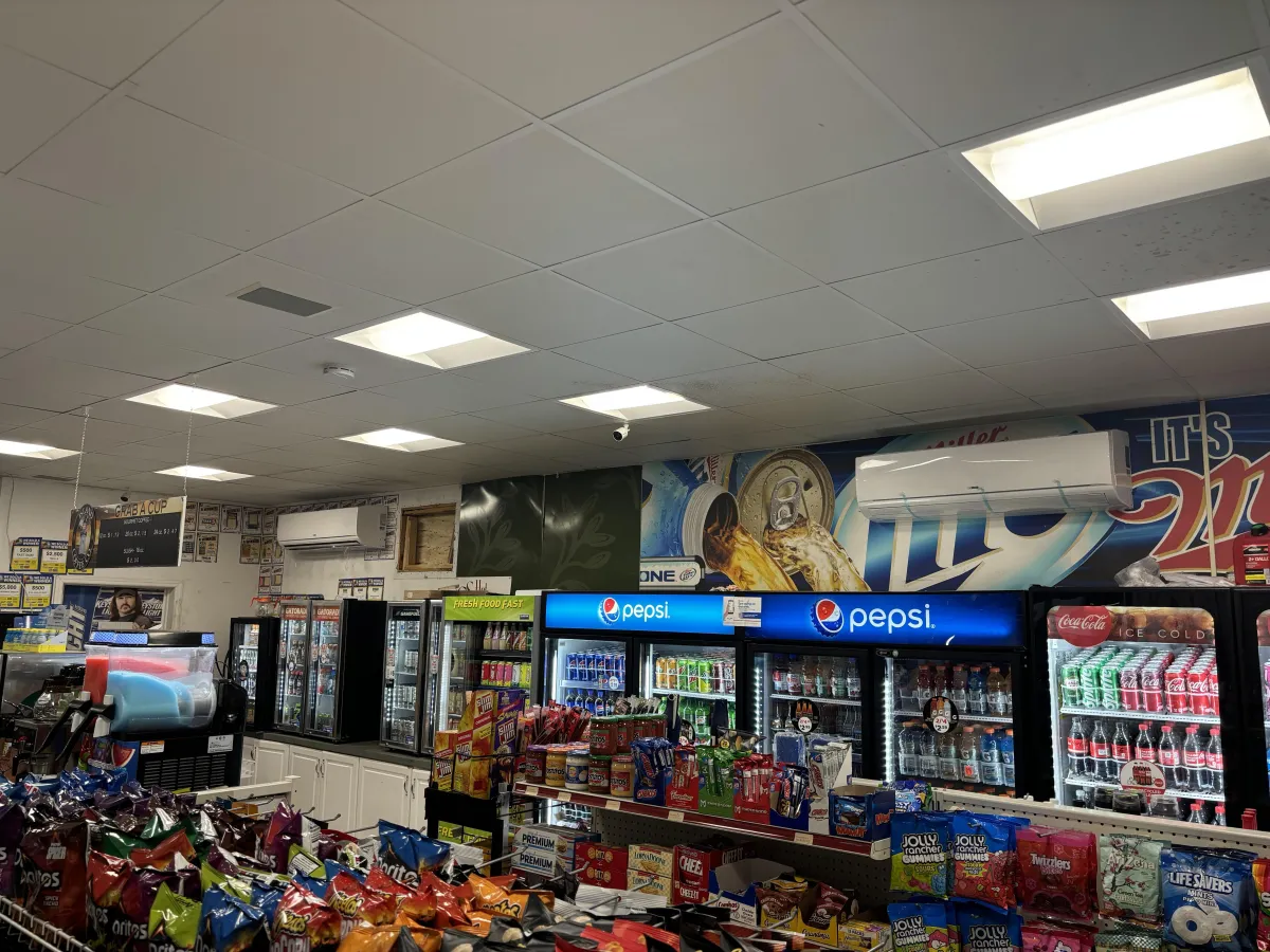 Commercial refrigeration room
