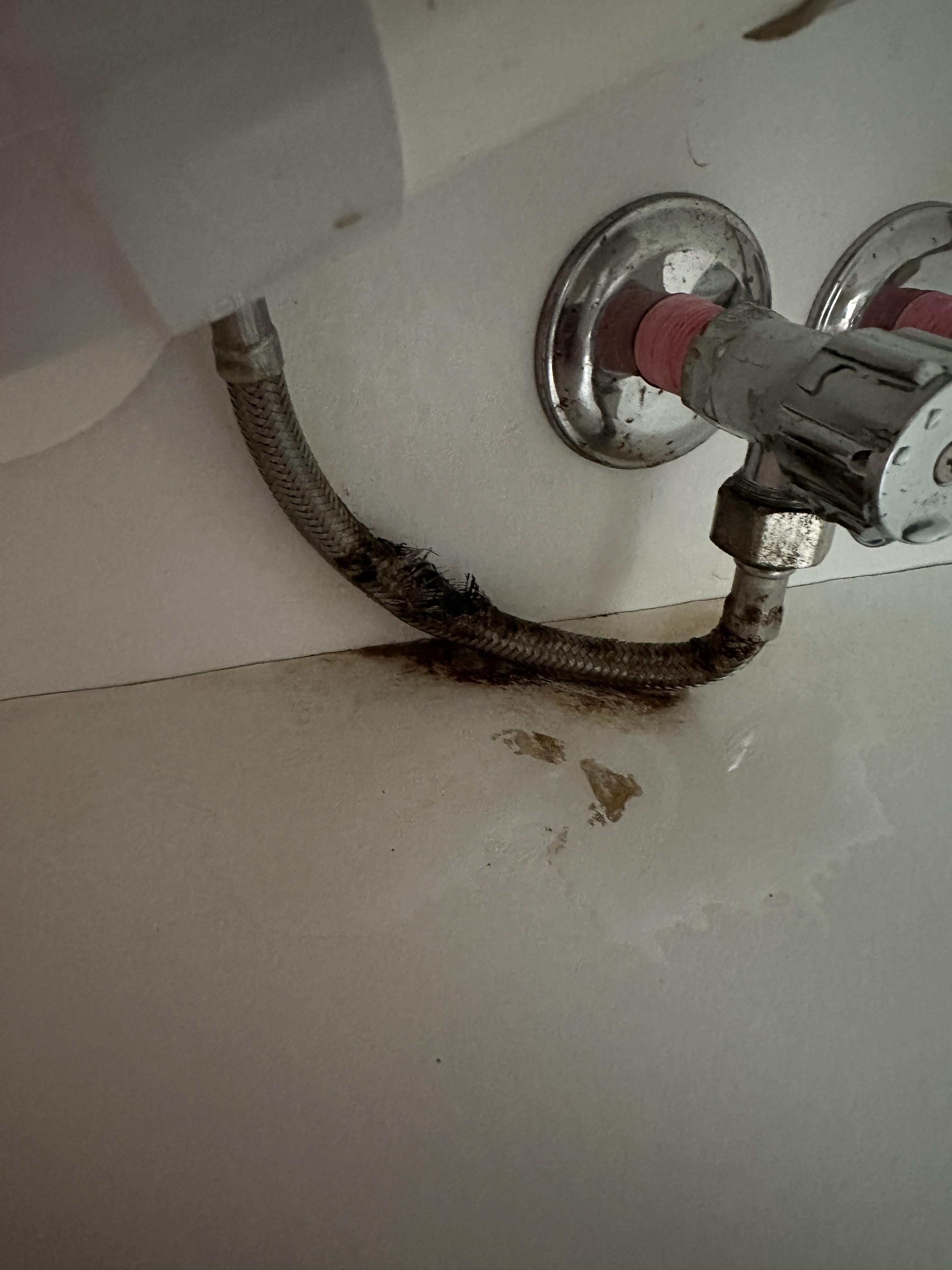 Simfield Services Gold Coast plumbers leak repair