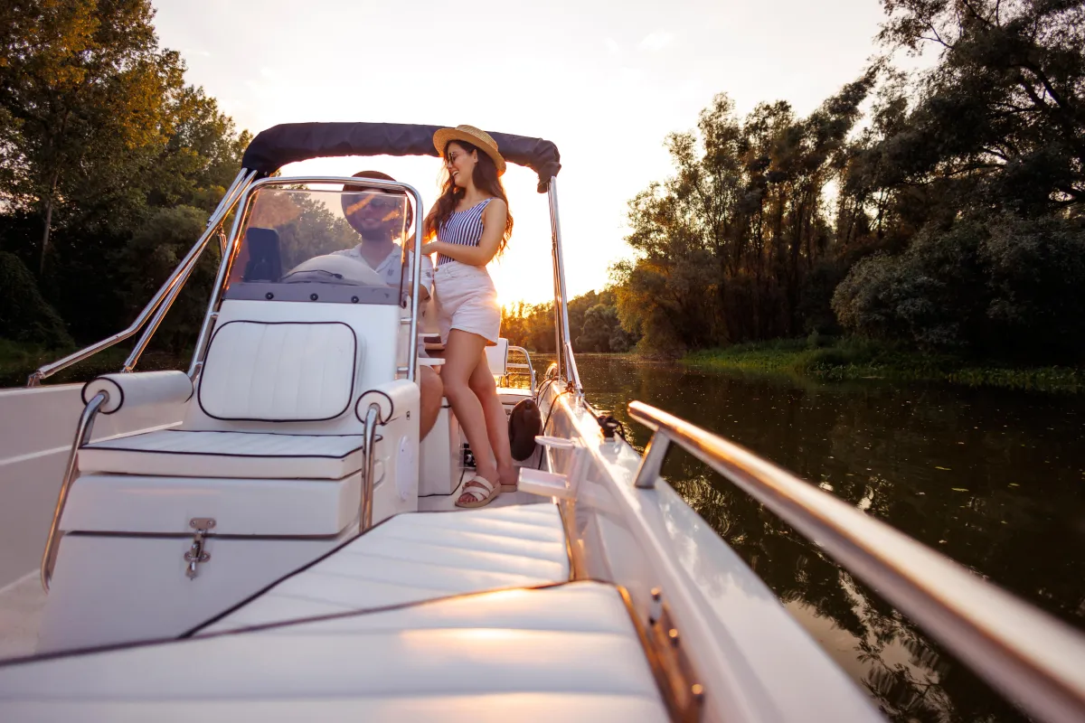 couple enoying a boat ride
