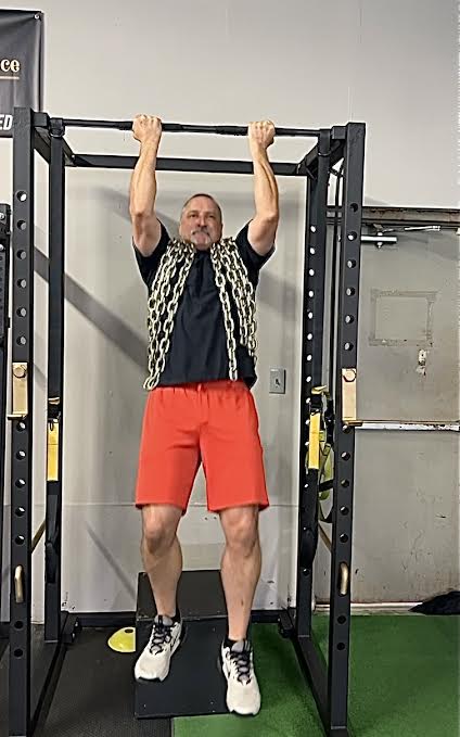 Smartphone and smartwatch displaying apps on-screen data