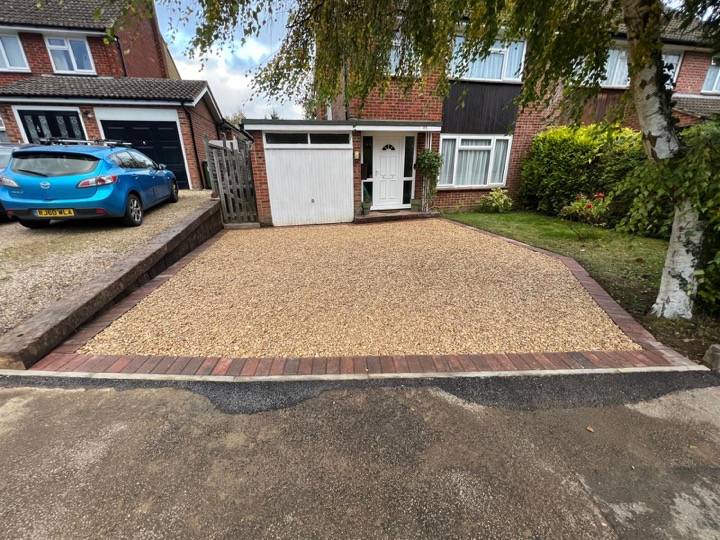 Gravel driveway with block edging at detached house in Hertfordshire