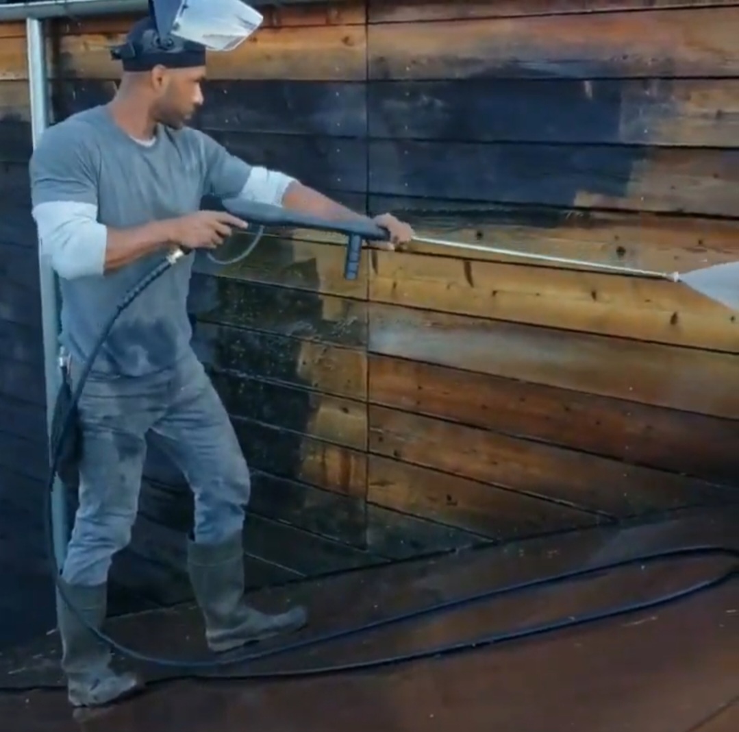 House Washing in Seattle