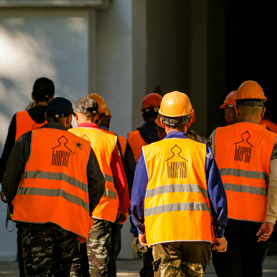 Specialised labour hire workers on Auckland construction site