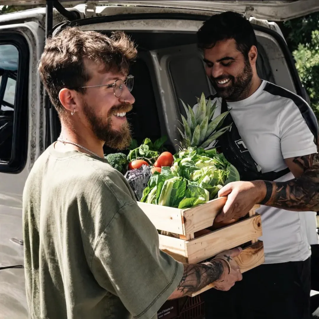 A close up of a bunch of blueberries