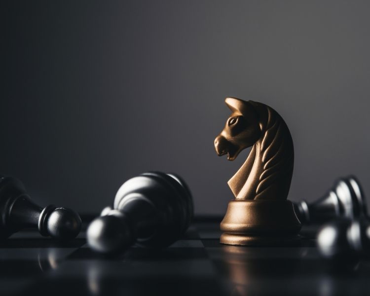 Schachfiguren Beratung & Strategie