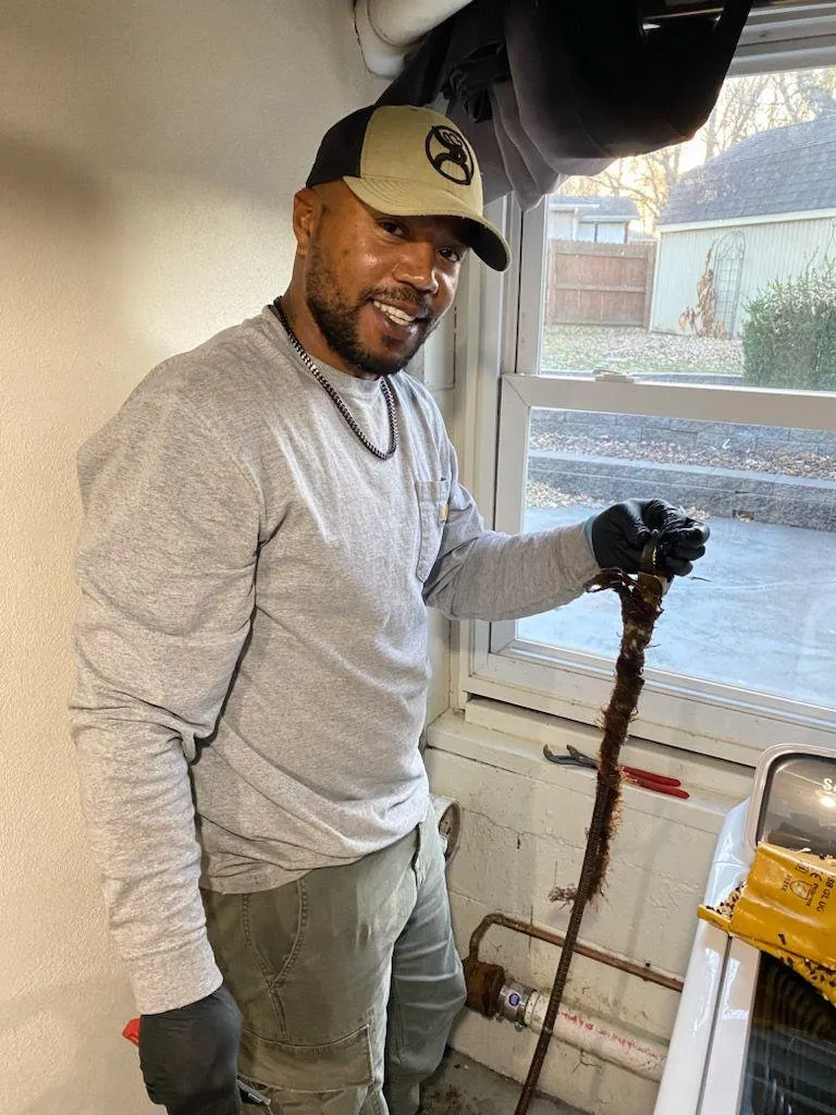 closeup photo of brown bench