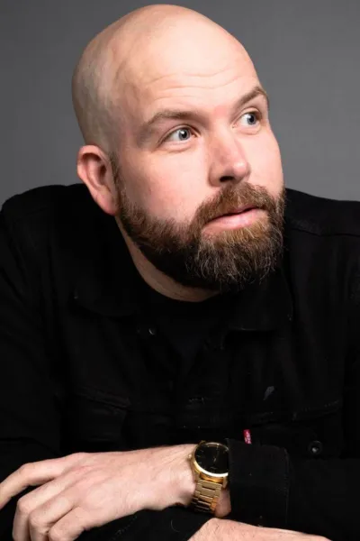 Daniel Van Kirk Finds the Funny in Life’s Beautifully Imperfect Moment