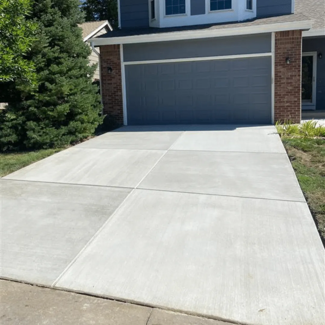 Greenville City Concrete builds and installs Driveway