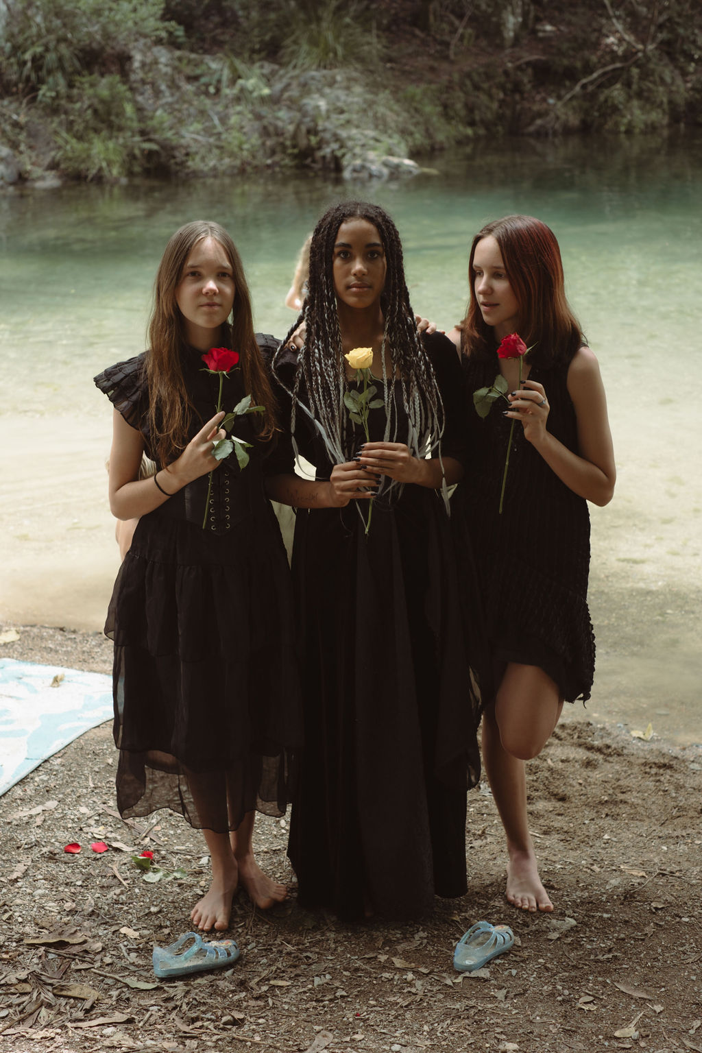 a sign on the side of a building that says make it happen