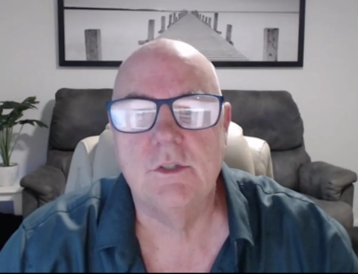 Rob Edmonds explaining the MindShift Method and Cognitive Pattern Reprogramming