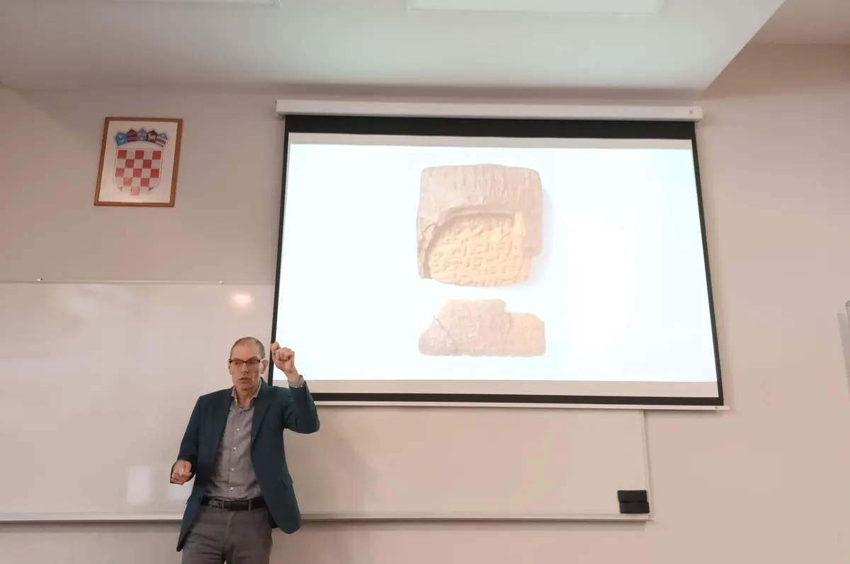 How Stories Shape Language: What Martin Puchner Taught Me About Teaching Croatian
