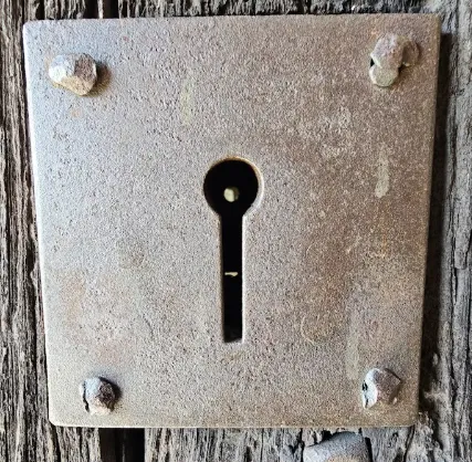 Blockhouse door lock