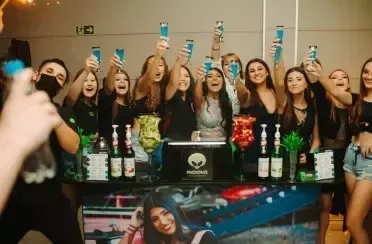 Capa do artigo: COMO PLANEJAR UMA FESTA DE 15 ANOS?