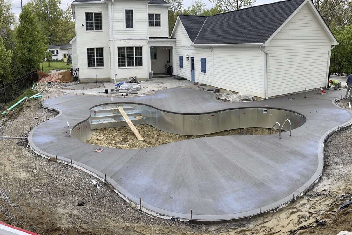 Cincinnati Concrete builds and installs pool deck.
