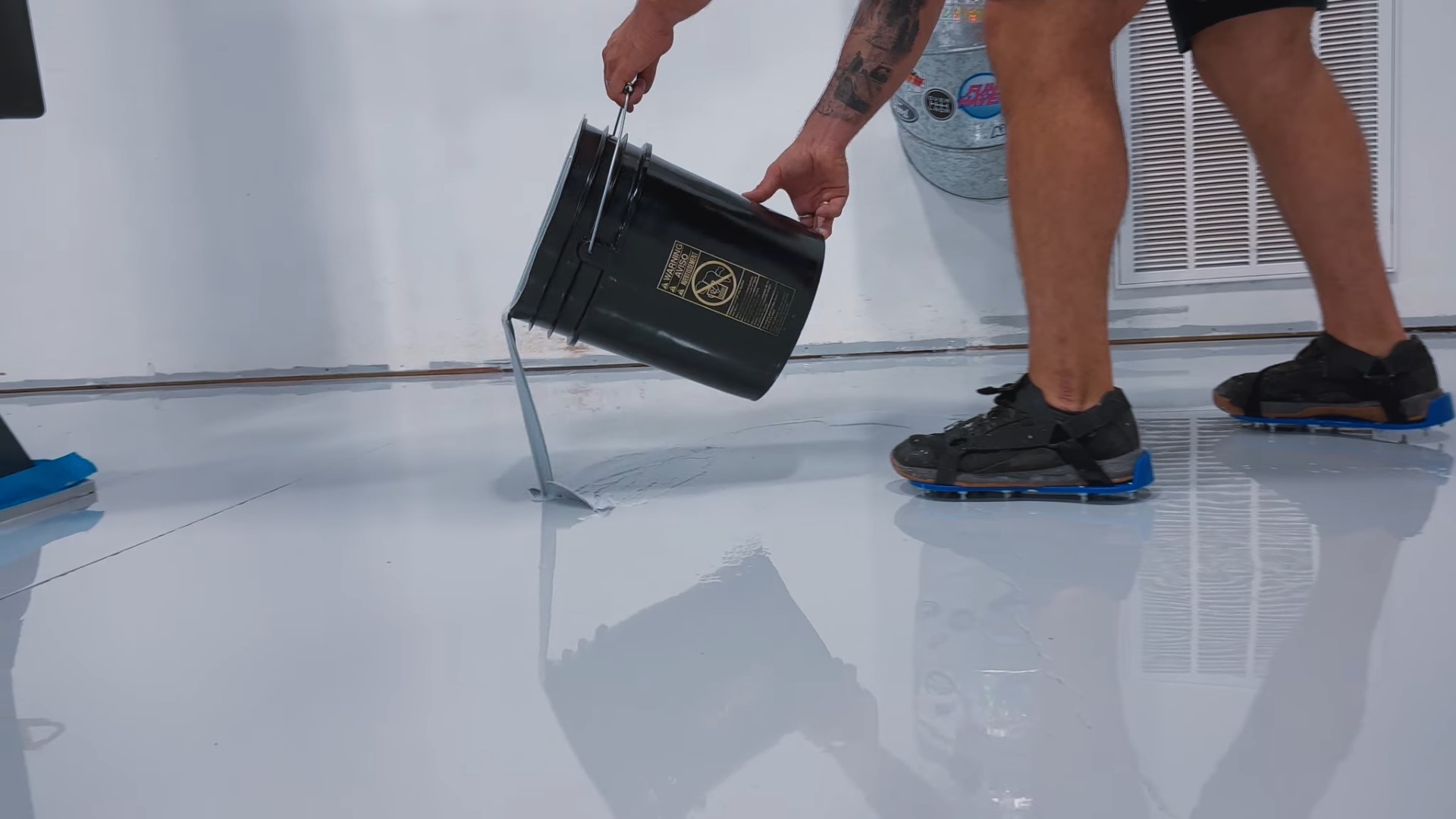 pour grey epoxy paint over first coat of epoxy