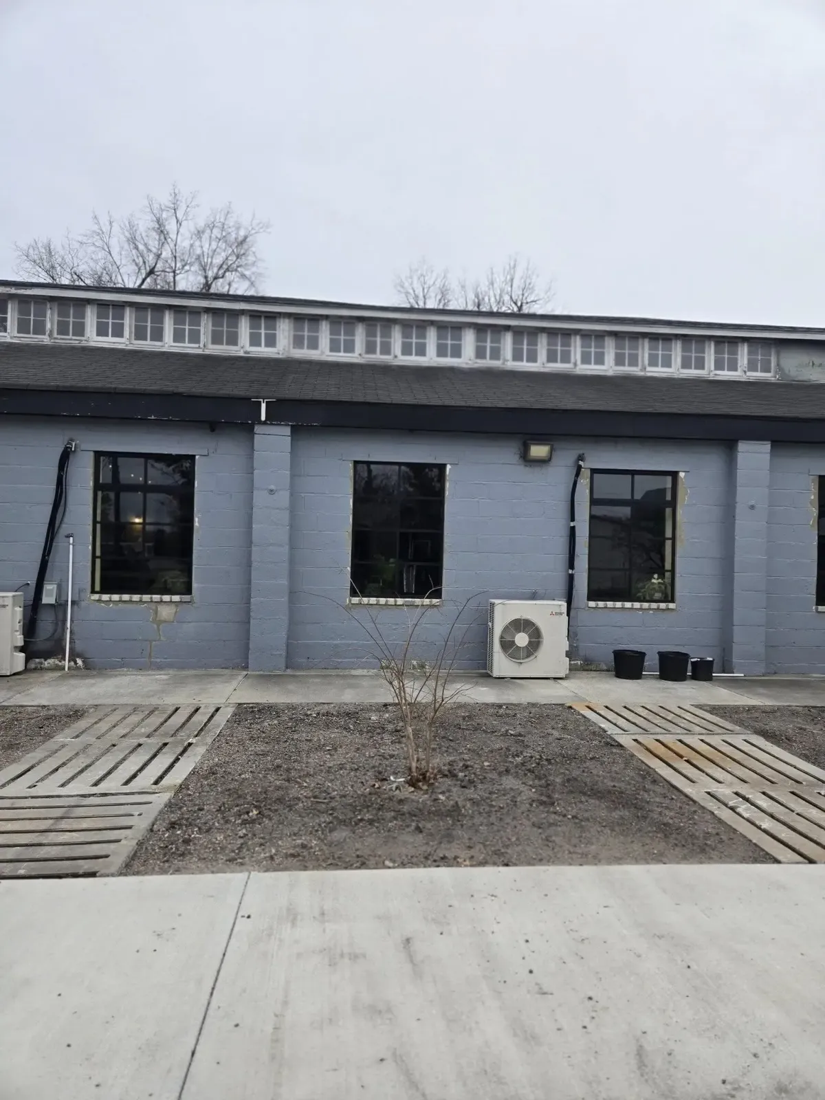 Commercial building garden landscaping