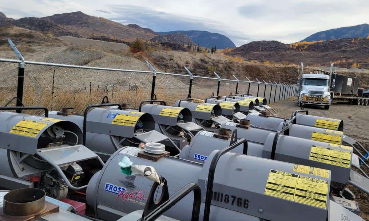 Multiple Frost Fighter 350,000 BTU diesel heaters for sale in inventory