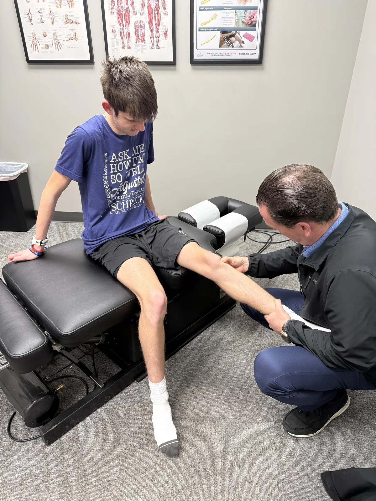 Integrative medical treatment for knee pain in Kearney, NE