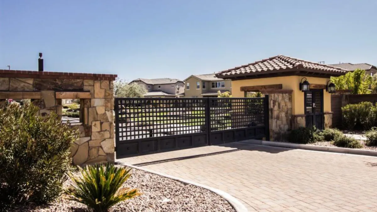 Macon Concrete builds and installs driveway