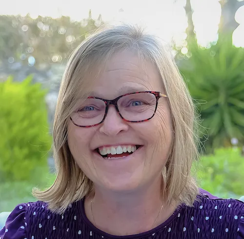 Photo of Elizabeth Hutchinson, Empower school library trainer