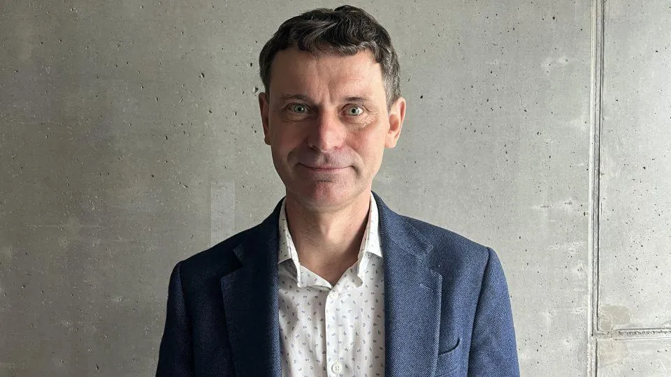 Jak vést tým a řídit projekty. Mistrovský kurz Josefa Hajkra (20 minut)