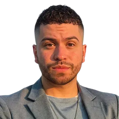 Kevin Lopez - Real Estate Agent Signature Realty - Portrait