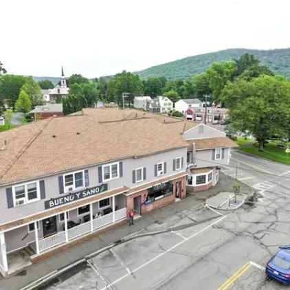 2c Elm St Deerfield MA Commercial Property Bar/Lounge
