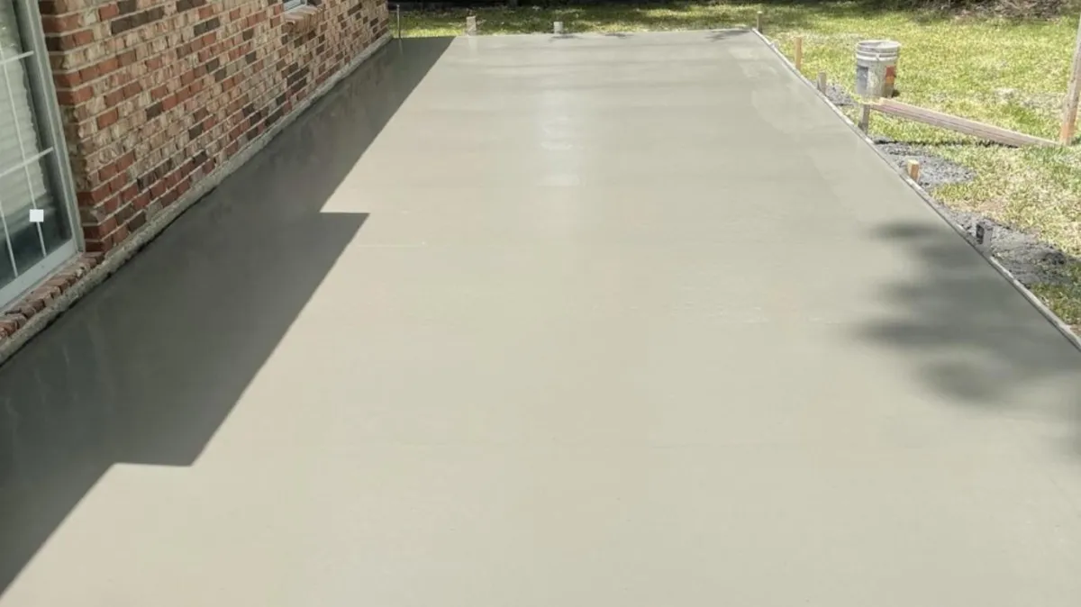 Gulfport Concrete builds and installs driveway