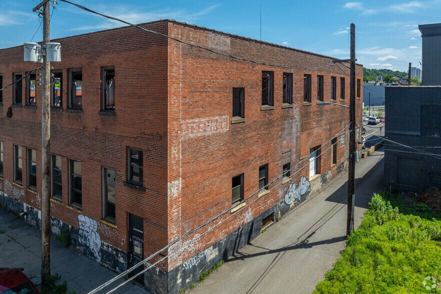 Thinking of Selling Your Warehouse? Why a Value-Add Buyer is Your Best Exit Strategy