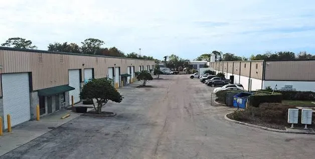 Small-Bay Industrial Real Estate: What Investors Should Know