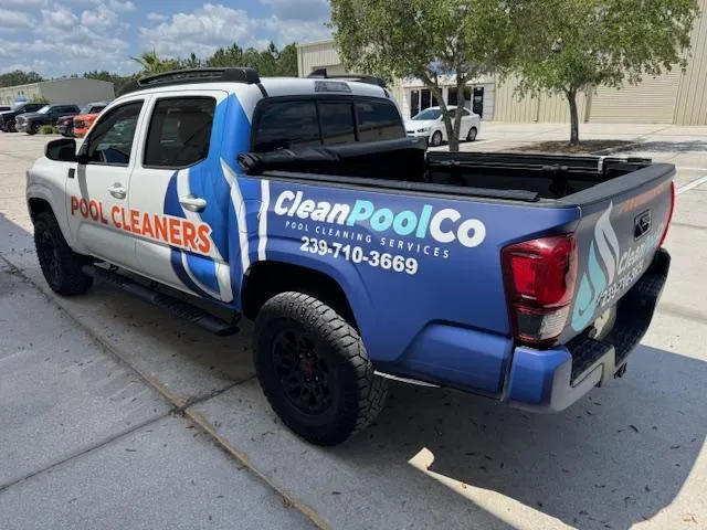 swimming pool service