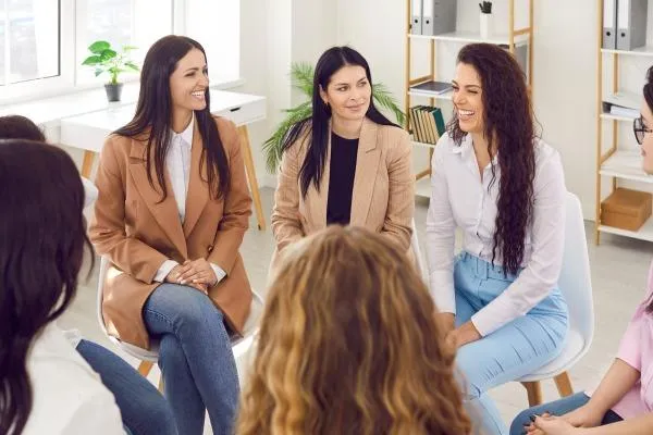 Mulheres, Trabalho e Saúde: Riscos Ocupacionais que Afetam Mais o Público Feminino