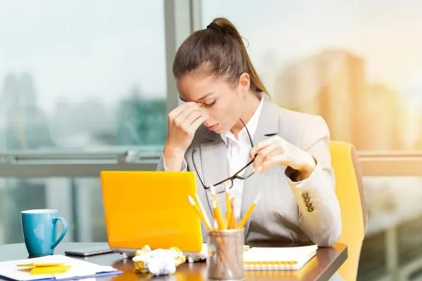 Produtividade em Alta ou Saúde em Risco? O Limite Entre Performance e Adoecimento no Trabalho
