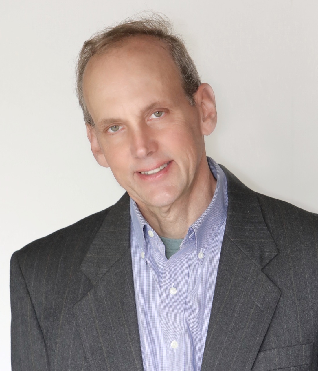 Portrait of therapist David Pattison in a calm, welcoming office