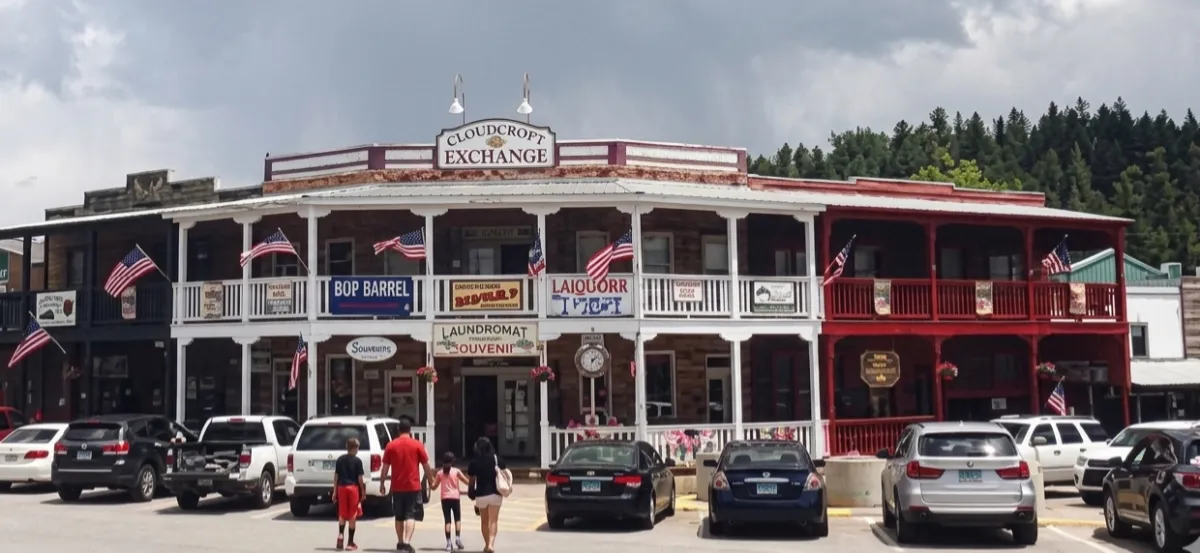 {{ custom_values.service_1 }} in {{custom_values.biz_area_1})