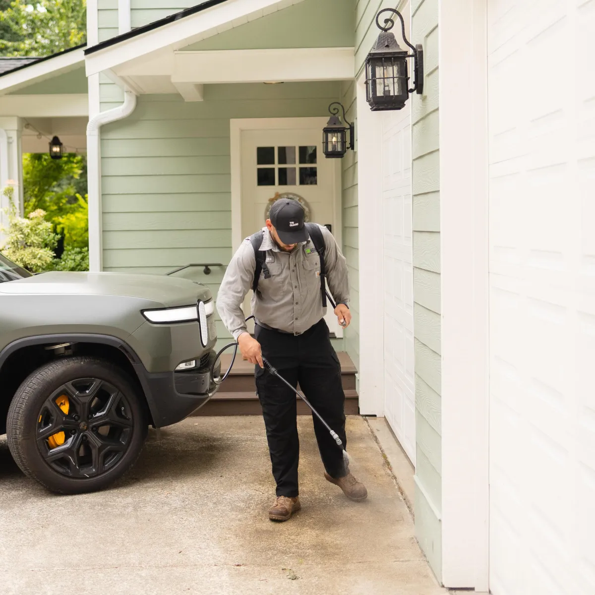 Professional TriGuard Technician treating pests in Portland and Vancouver