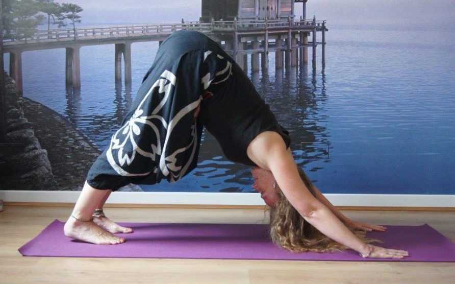 Private Yoga tuitioGentle private yoga for adults 45+, supporting flexibility and mobility in Canterbury with Sarah Grattan at Yoga Health and Wellnessn for 45 + years with Sarah Grattan at Yoga Health and Wellness