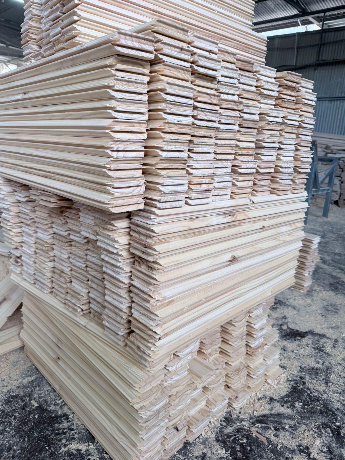 Expertos en Puertas y Componentes de Madera en Pérez Zeledón