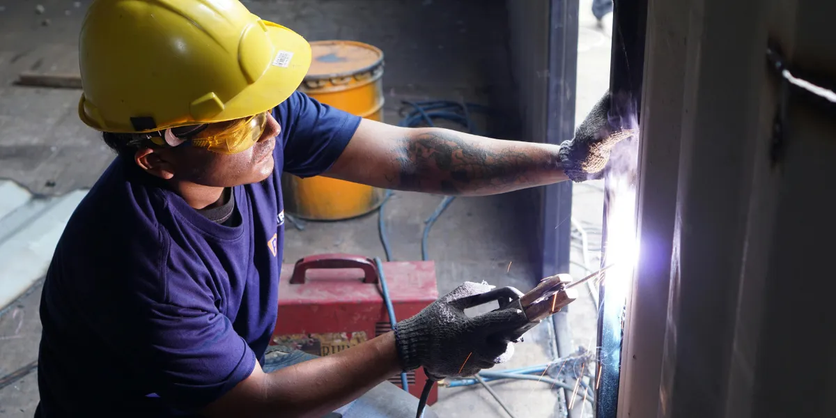 Welding Careers Without a Four-Year Degree: Training, Skills, and Job Options