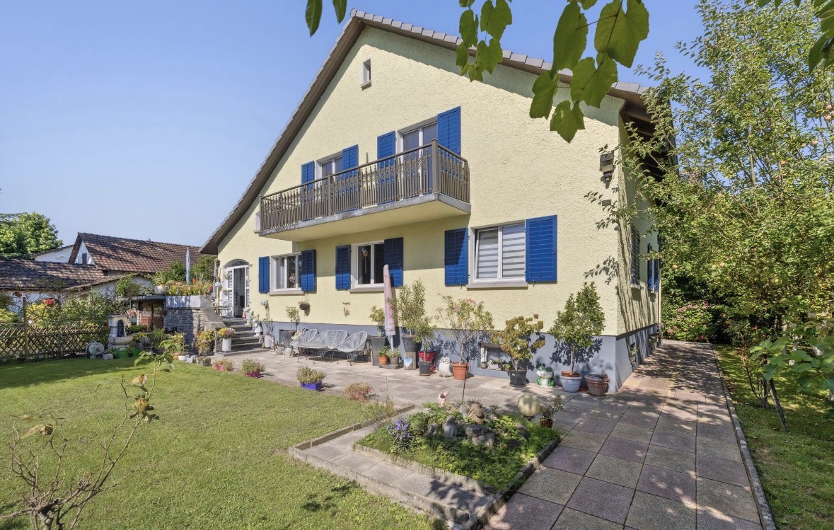 Vorher – veraltete Schweizer Wohnung