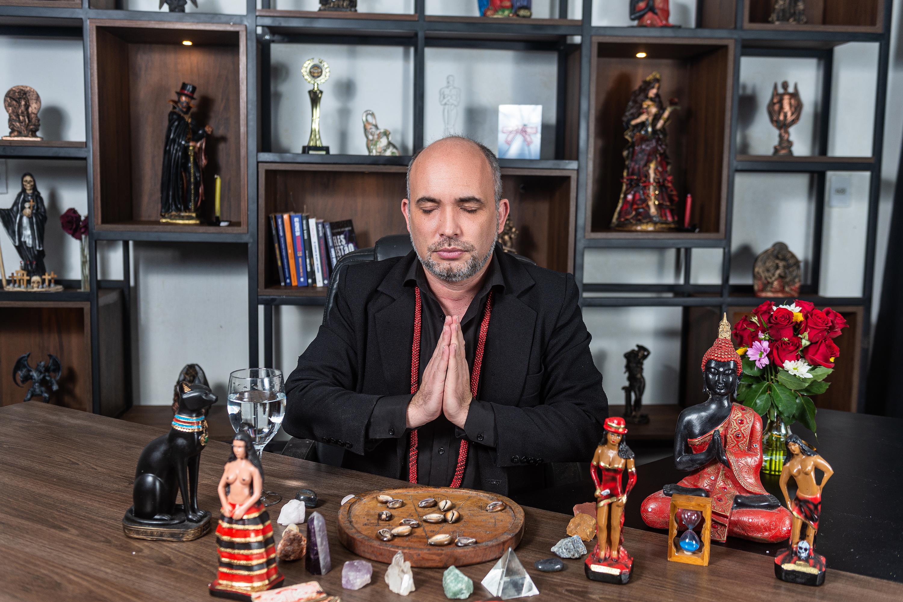 Após alertar sobre conflitos prolongados e desastres climáticos, Mestre Lukas acerta previsões nos primeiros meses de 2026