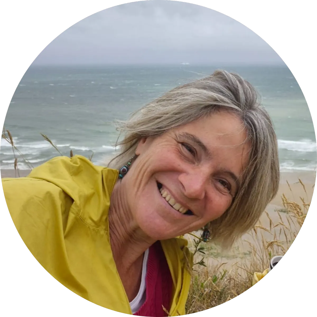 Delphine Ullens, fondatrice de la voie du jeûne, accompagnatrice de séjours de jeûne et randonnée en Belgique