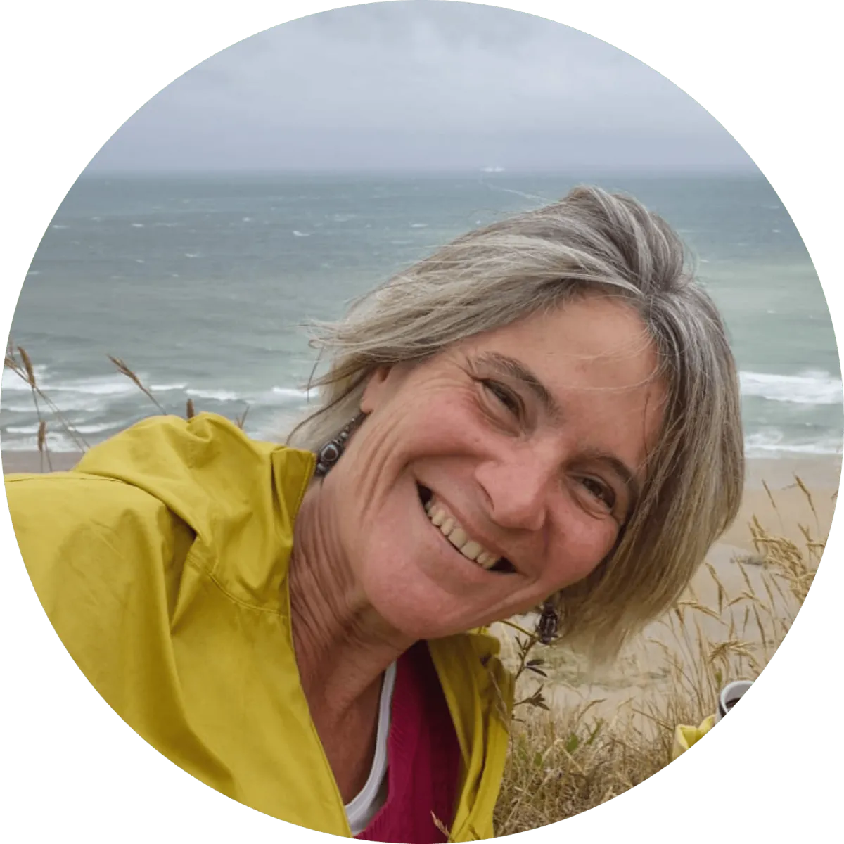 Delphine Ullens, fondatrice de la voie du jeûne, accompagnatrice de séjours de jeûne et randonnée en Belgique