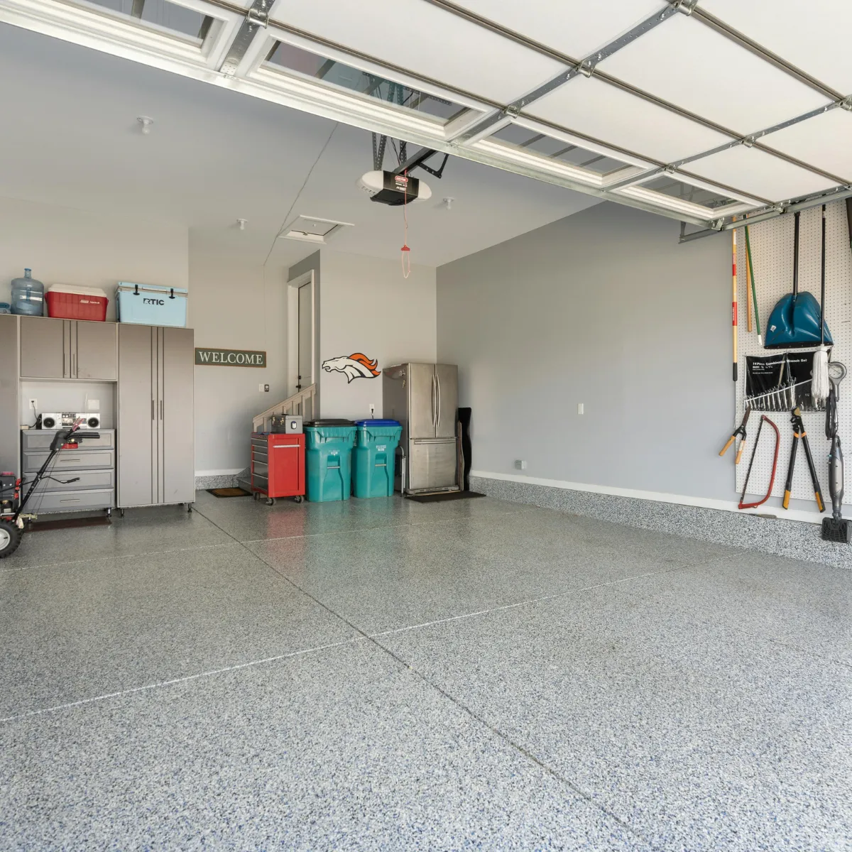 garage floor pressure washing in new braunfels tx