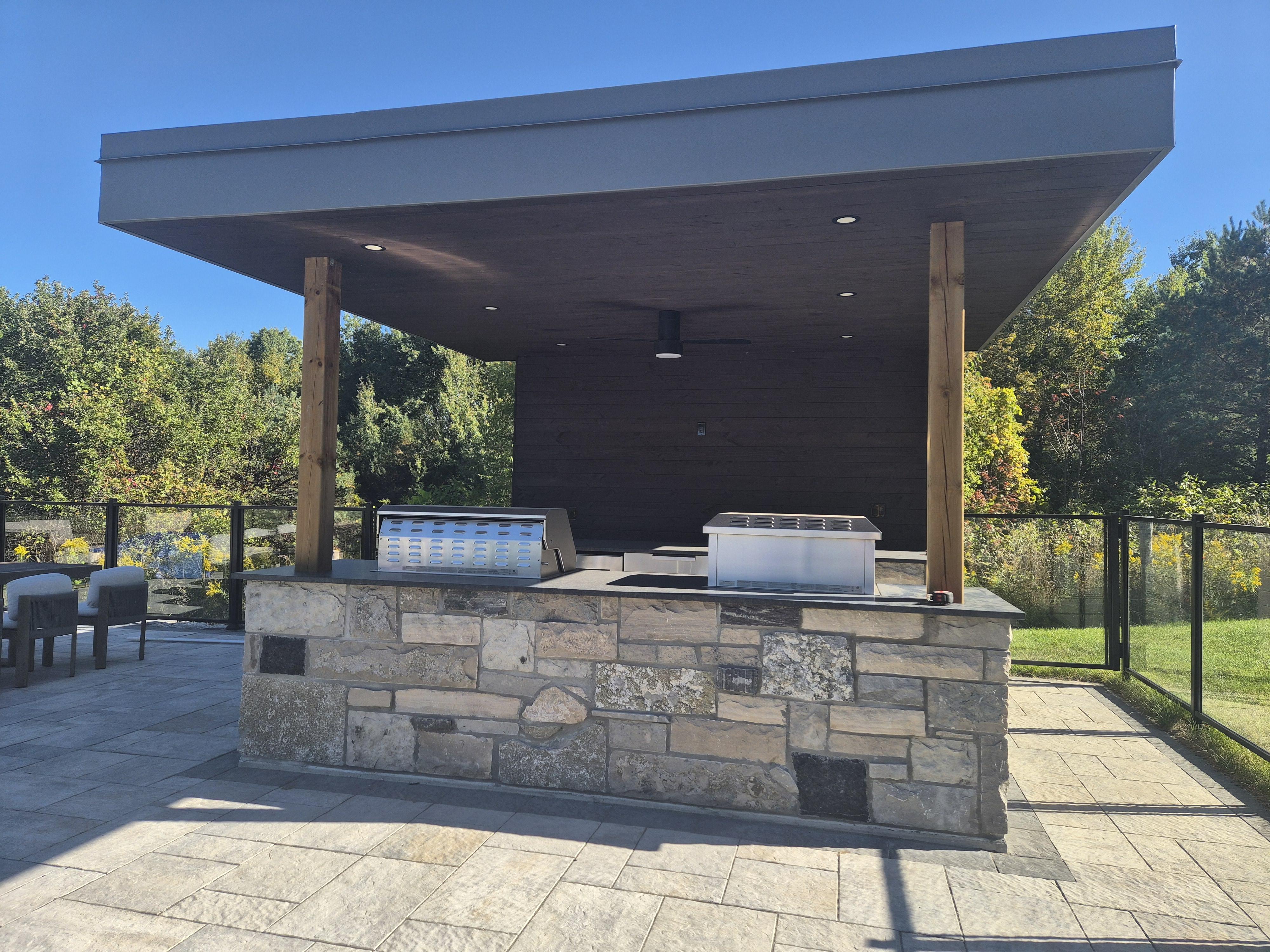 Custom cabana in Richmond hill by Wood Rock Creation