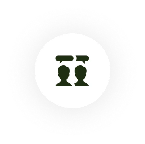 Icon of two silhouettes with speech bubbles, representing communication and collaboration in equine marketing strategies.